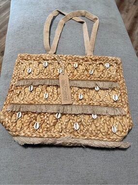 Salt + Umber Isla Jute Seashell Tote